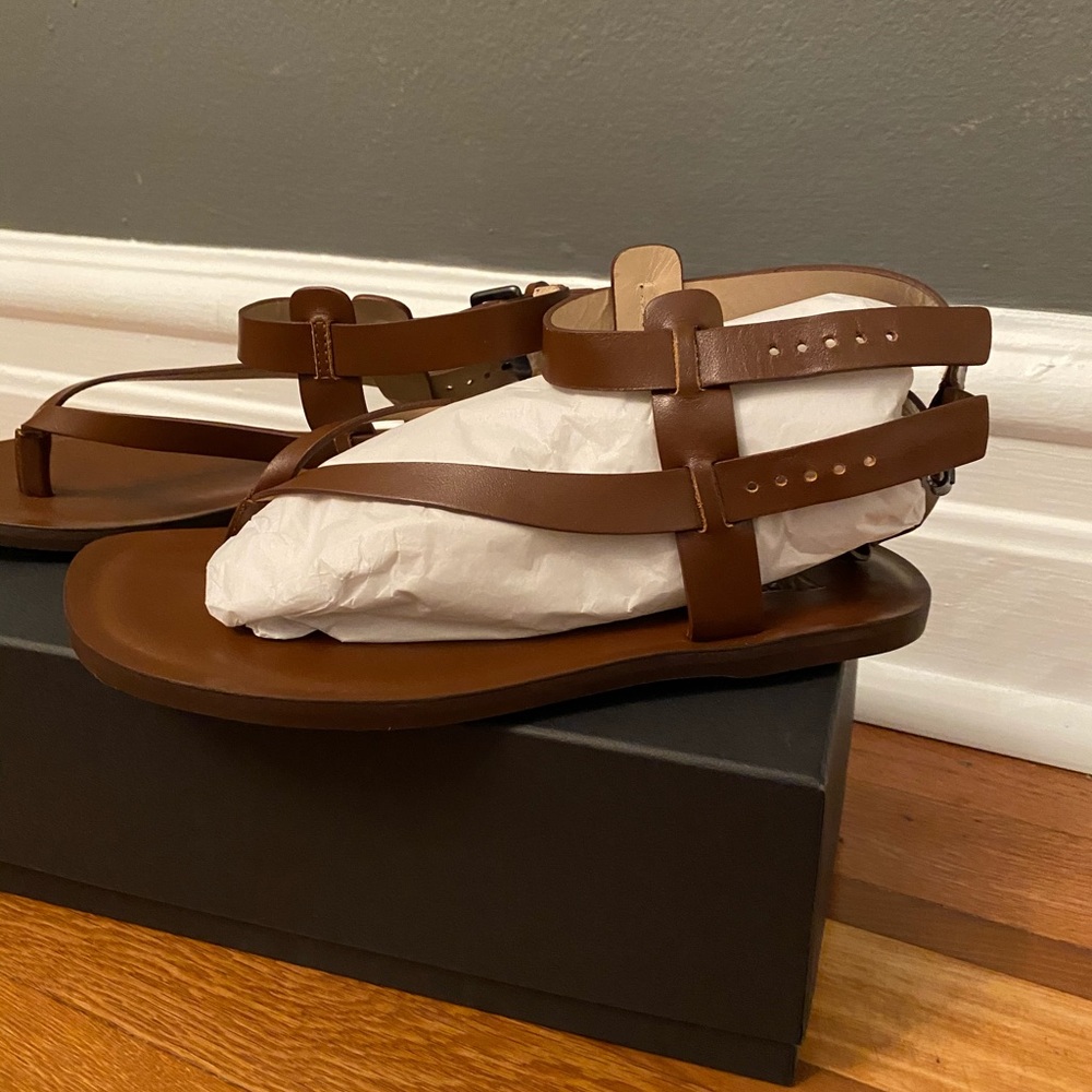 Vera Wang !!! 'Alena' Sandal